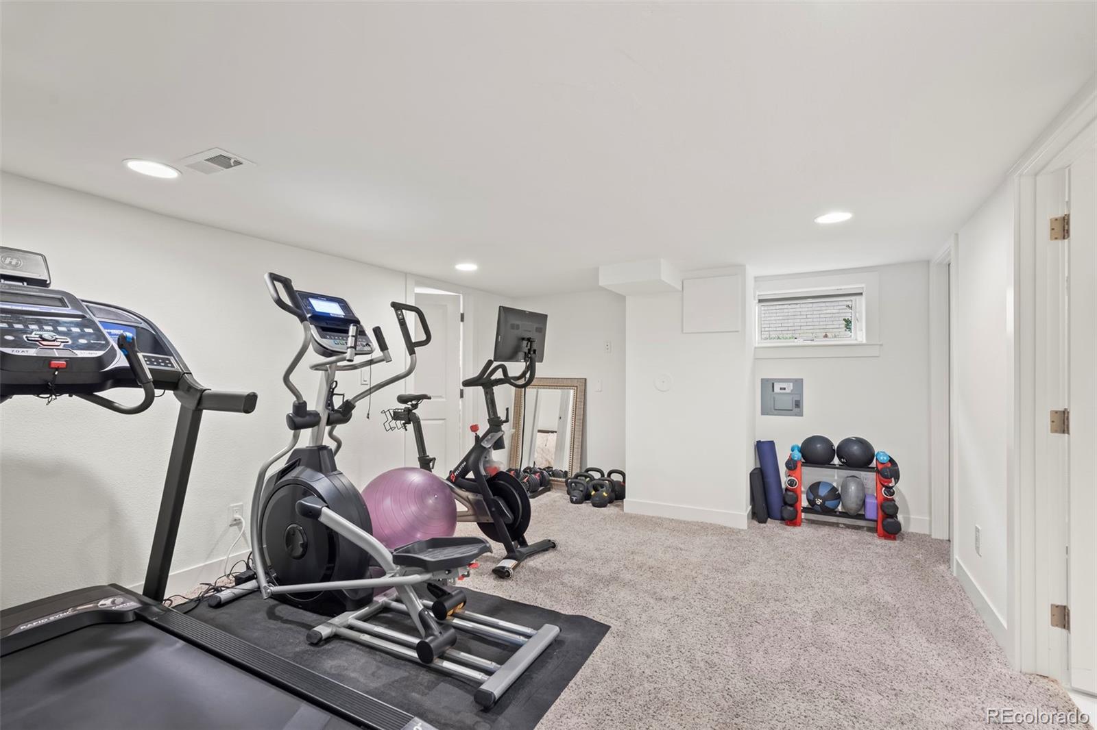 MLS Image #33 for 380 s ivy street,denver, Colorado