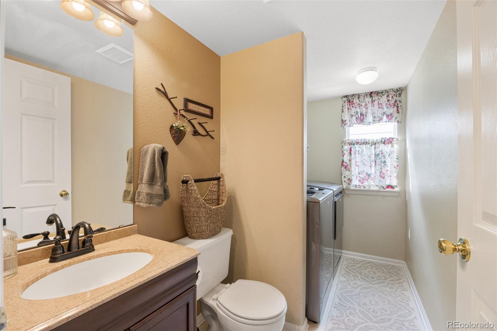 MLS Image #12 for 17932 e brunswick place,aurora, Colorado