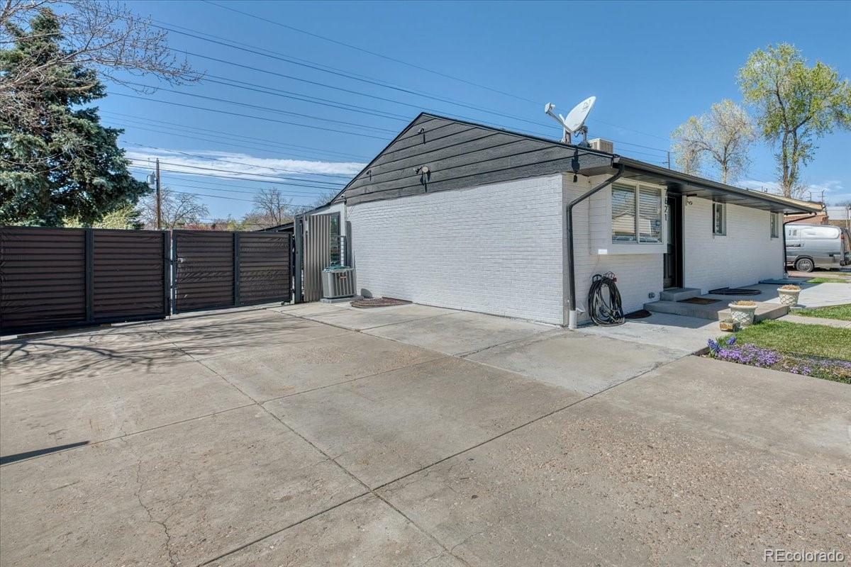 MLS Image #6 for 7621  granada road,denver, Colorado