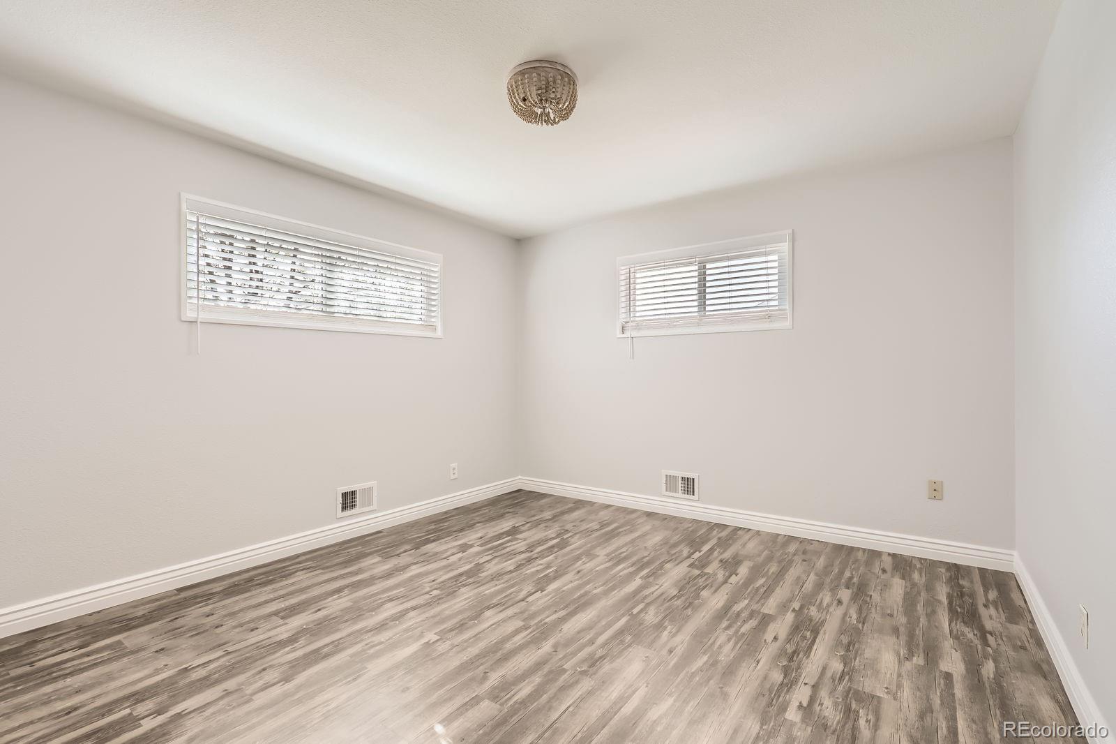 MLS Image #10 for 7131  larsh drive,denver, Colorado