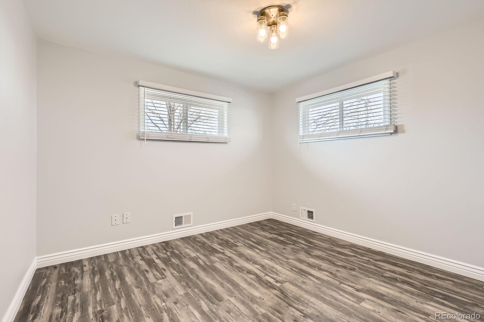 MLS Image #14 for 7131  larsh drive,denver, Colorado