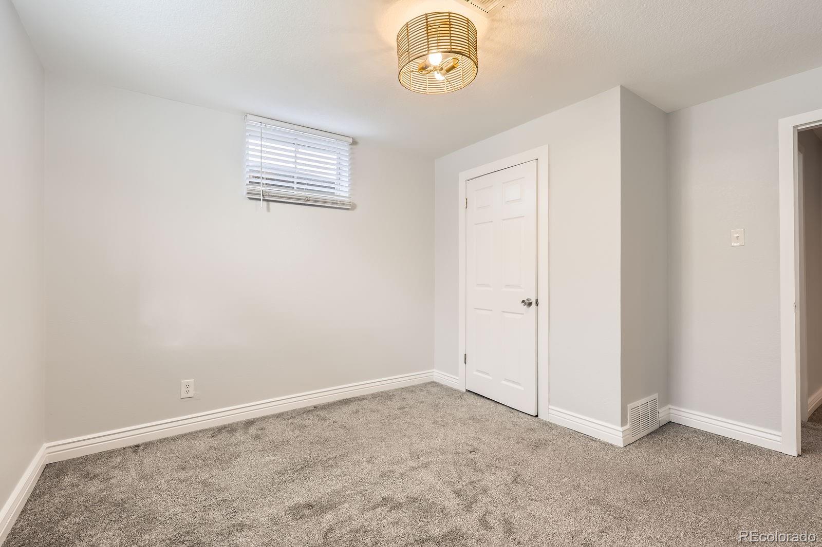 MLS Image #18 for 7131  larsh drive,denver, Colorado