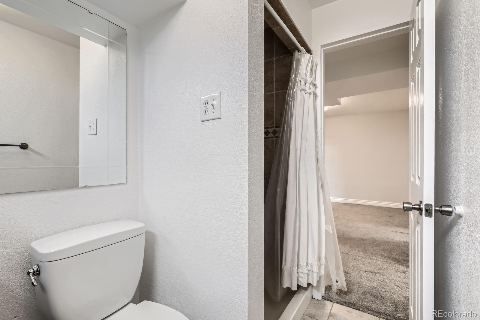 MLS Image #20 for 7131  larsh drive,denver, Colorado