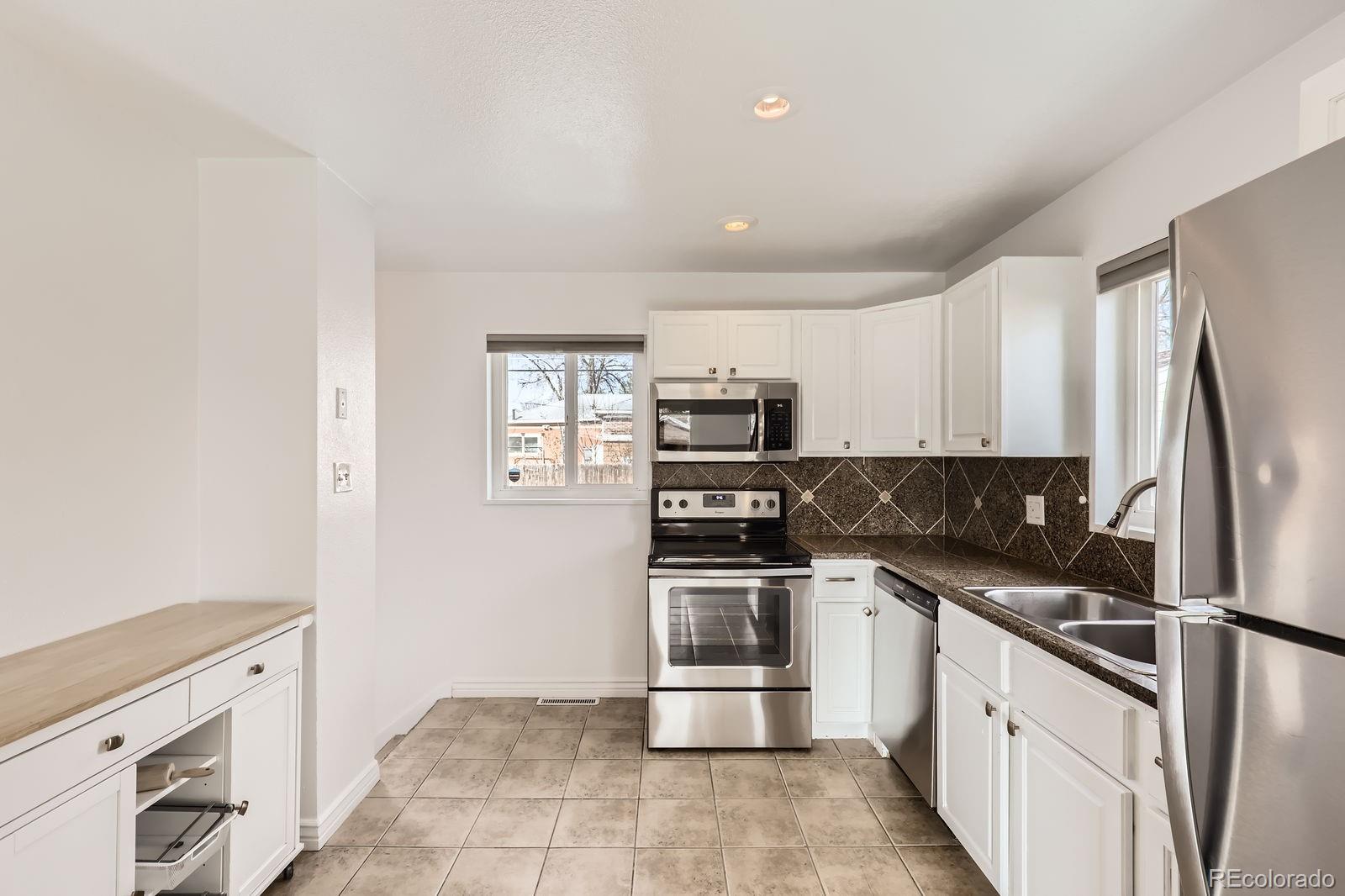 MLS Image #7 for 7131  larsh drive,denver, Colorado