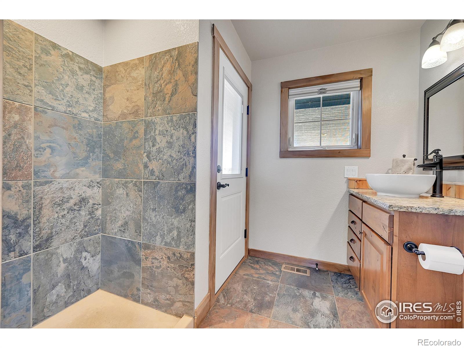 MLS Image #18 for 1601 n shields street,fort collins, Colorado