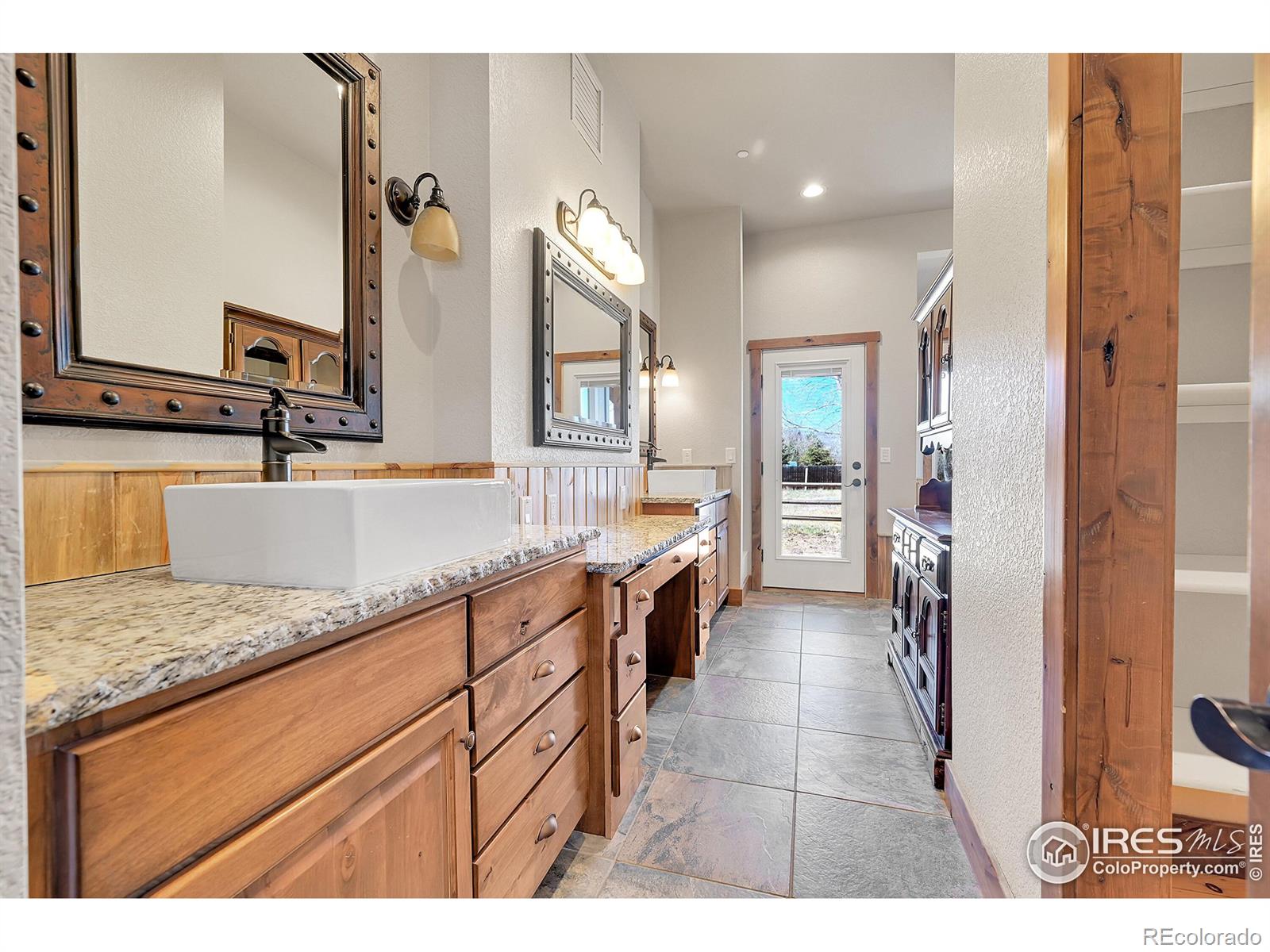MLS Image #6 for 1601 n shields street,fort collins, Colorado