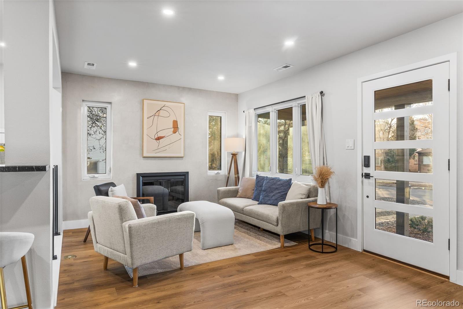 MLS Image #7 for 1220  ash street,denver, Colorado