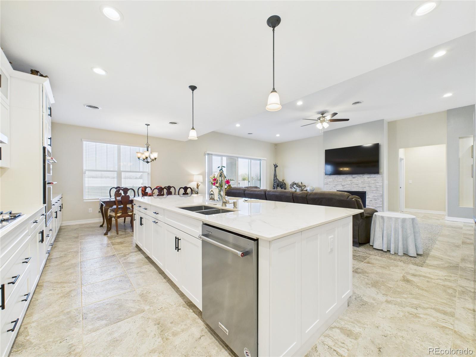 MLS Image #10 for 557 s archdale drive,pueblo, Colorado
