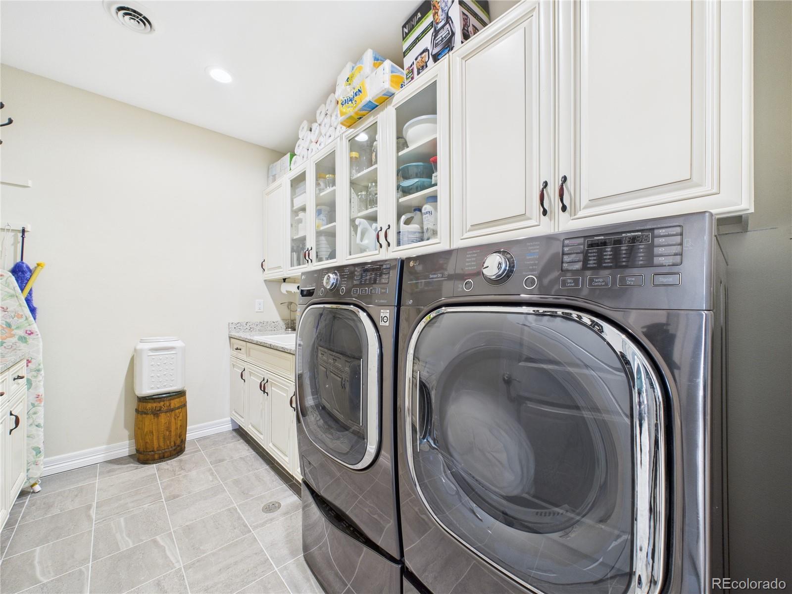 MLS Image #33 for 557 s archdale drive,pueblo, Colorado
