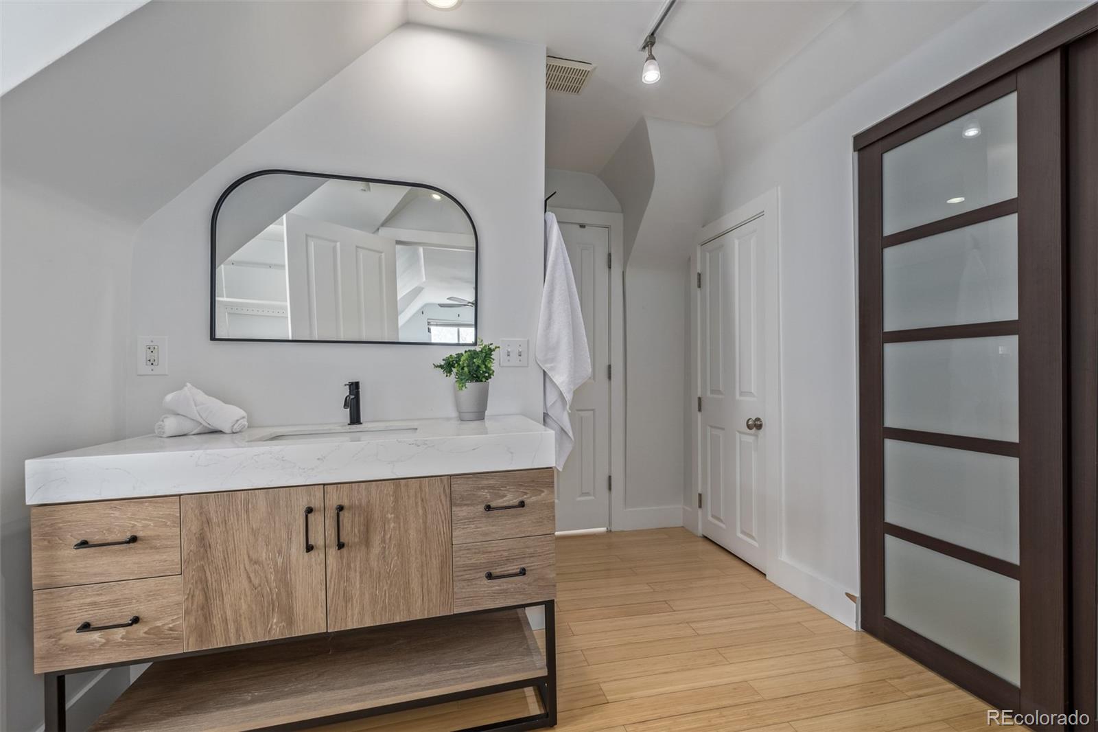 MLS Image #18 for 3050 n marion street,denver, Colorado