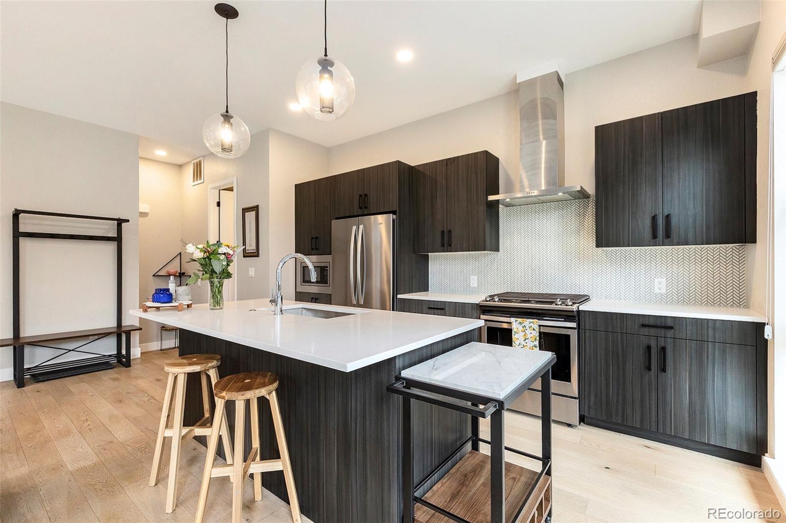 MLS Image #4 for 2695 w grand avenue,littleton, Colorado