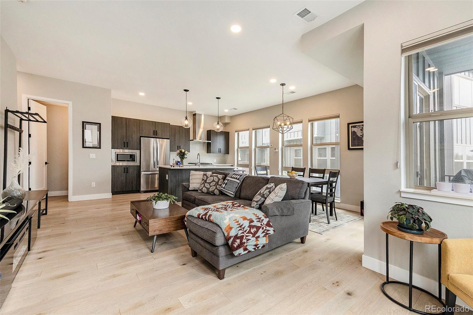 MLS Image #6 for 2695 w grand avenue,littleton, Colorado