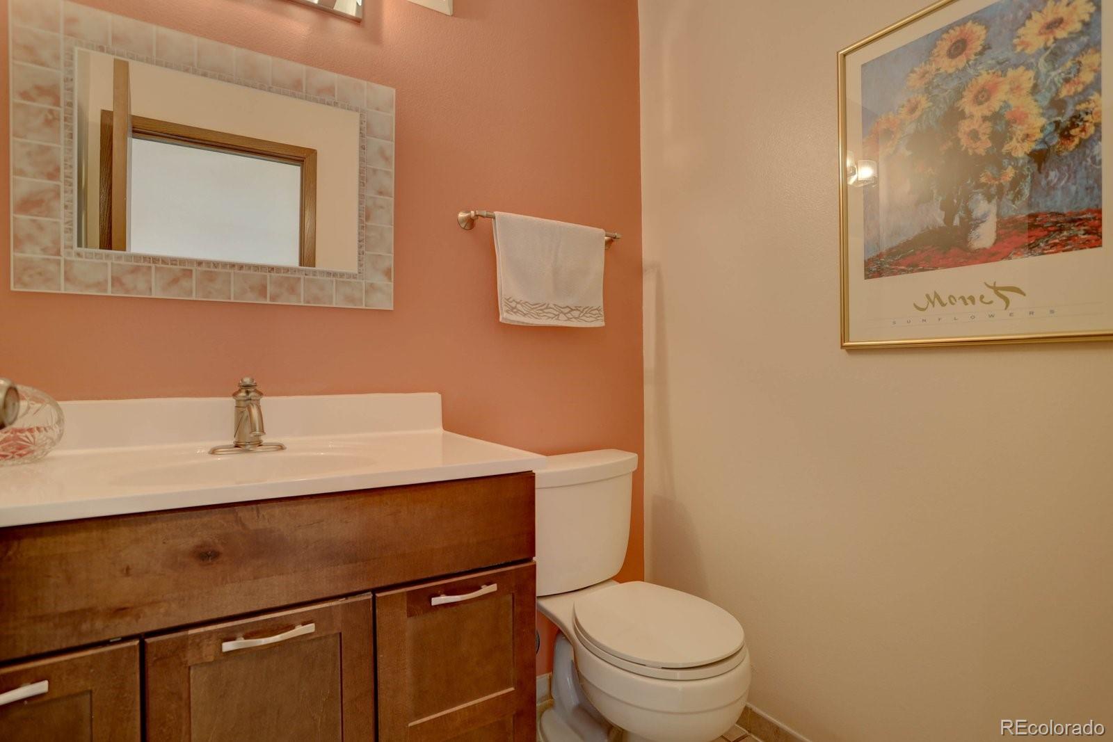 MLS Image #11 for 10127 e peakview avenue,englewood, Colorado