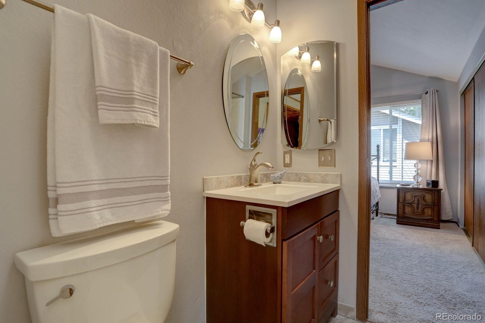 MLS Image #18 for 10127 e peakview avenue,englewood, Colorado