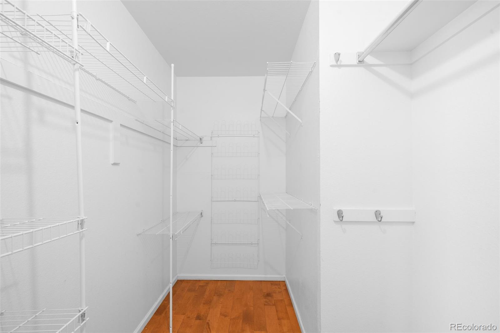 MLS Image #13 for 6997 s poplar way,centennial, Colorado