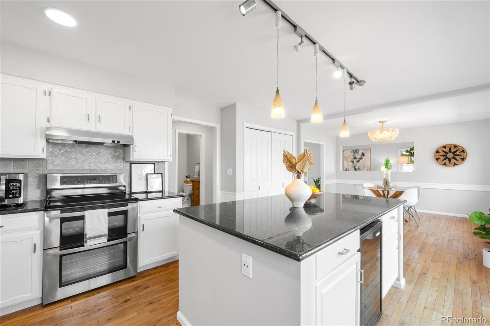 MLS Image #6 for 6997 s poplar way,centennial, Colorado