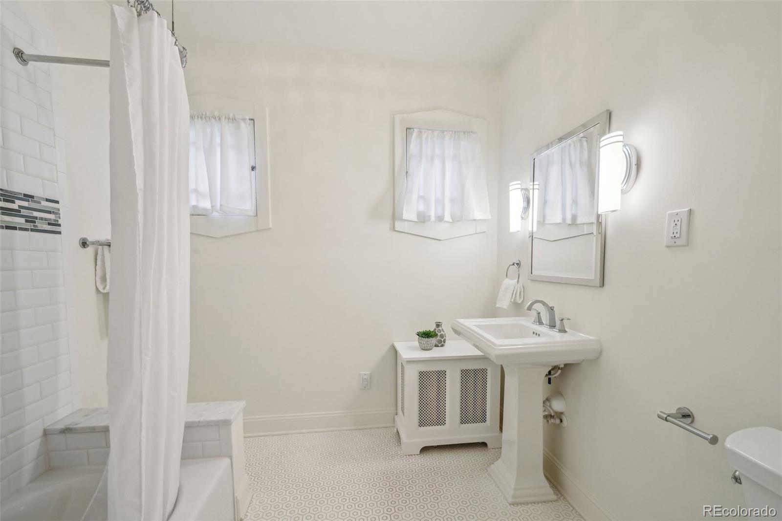 MLS Image #12 for 740  columbine street,denver, Colorado