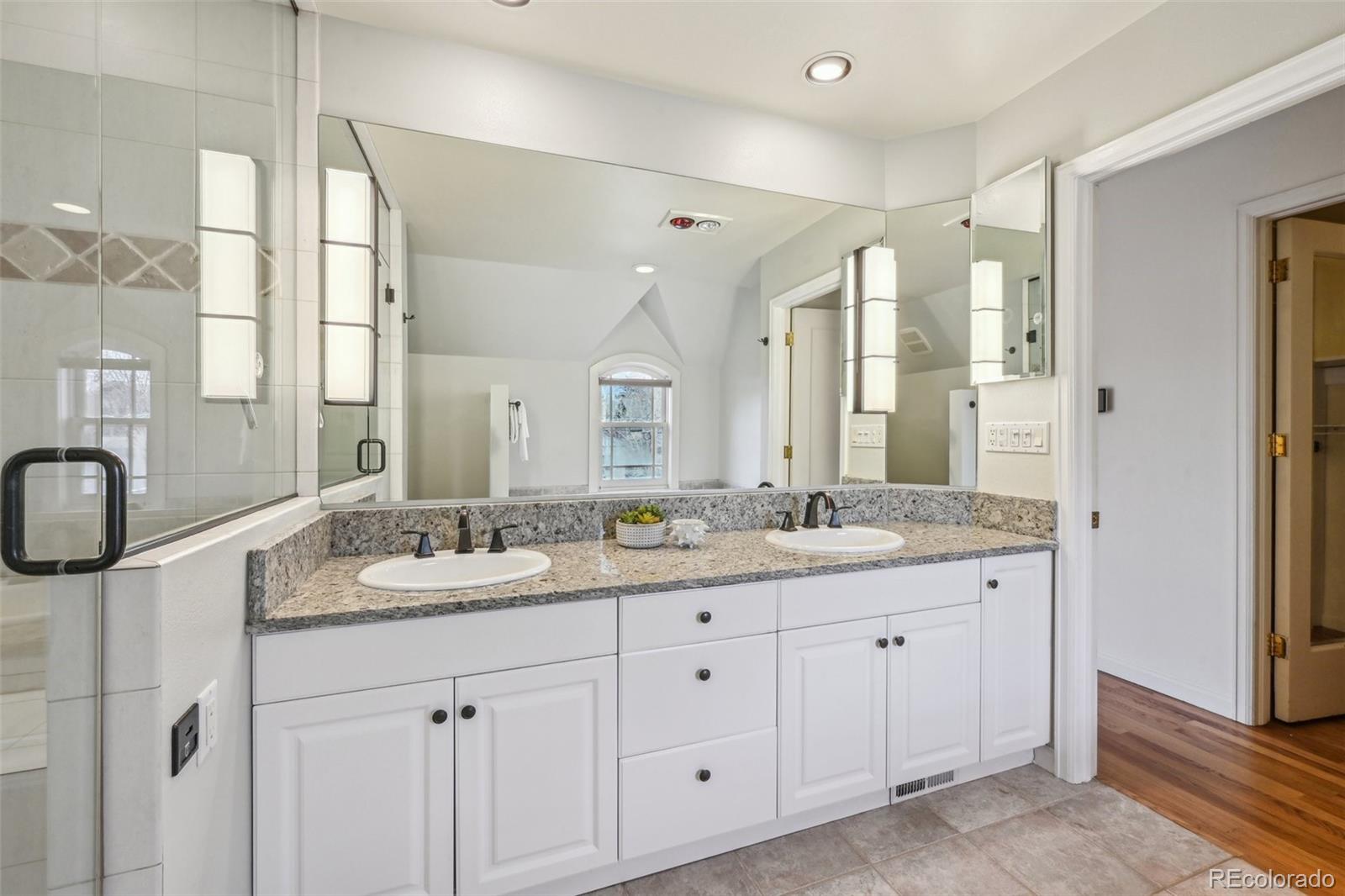 MLS Image #19 for 740  columbine street,denver, Colorado
