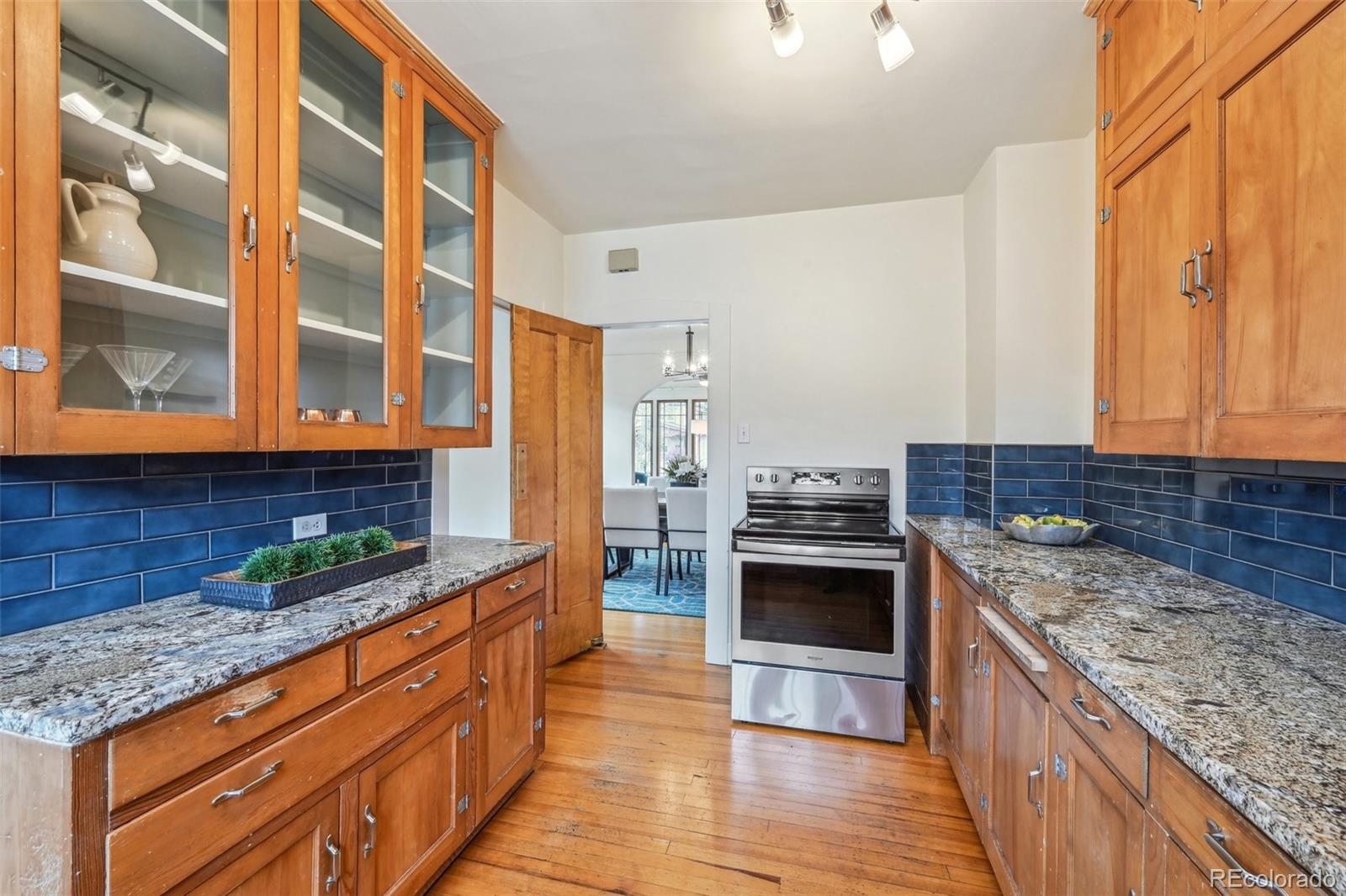 MLS Image #9 for 740  columbine street,denver, Colorado