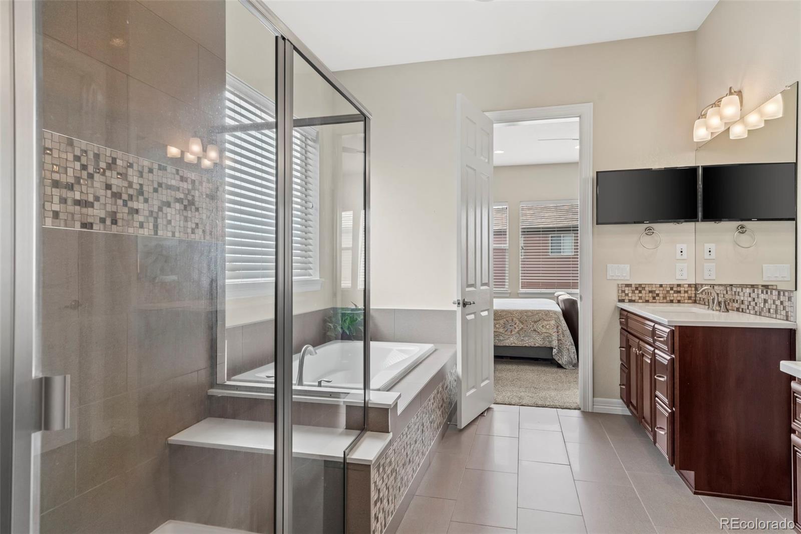 MLS Image #13 for 15994  la plata peak place,broomfield, Colorado