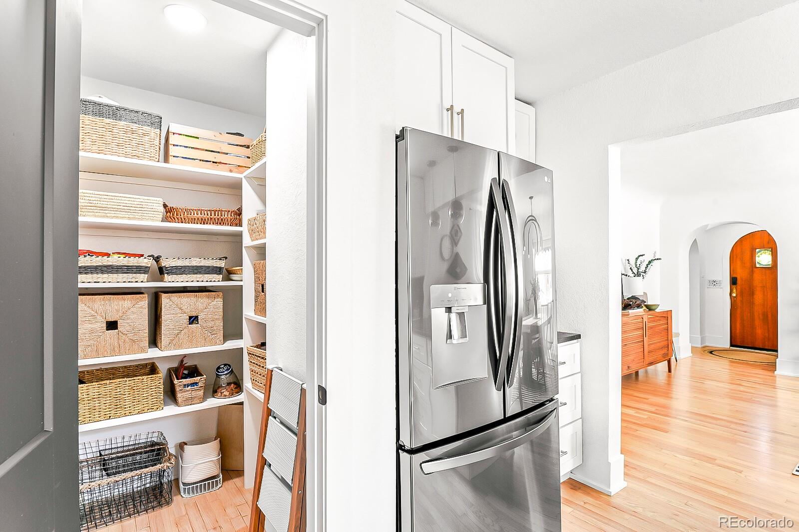MLS Image #20 for 1561  holly street,denver, Colorado
