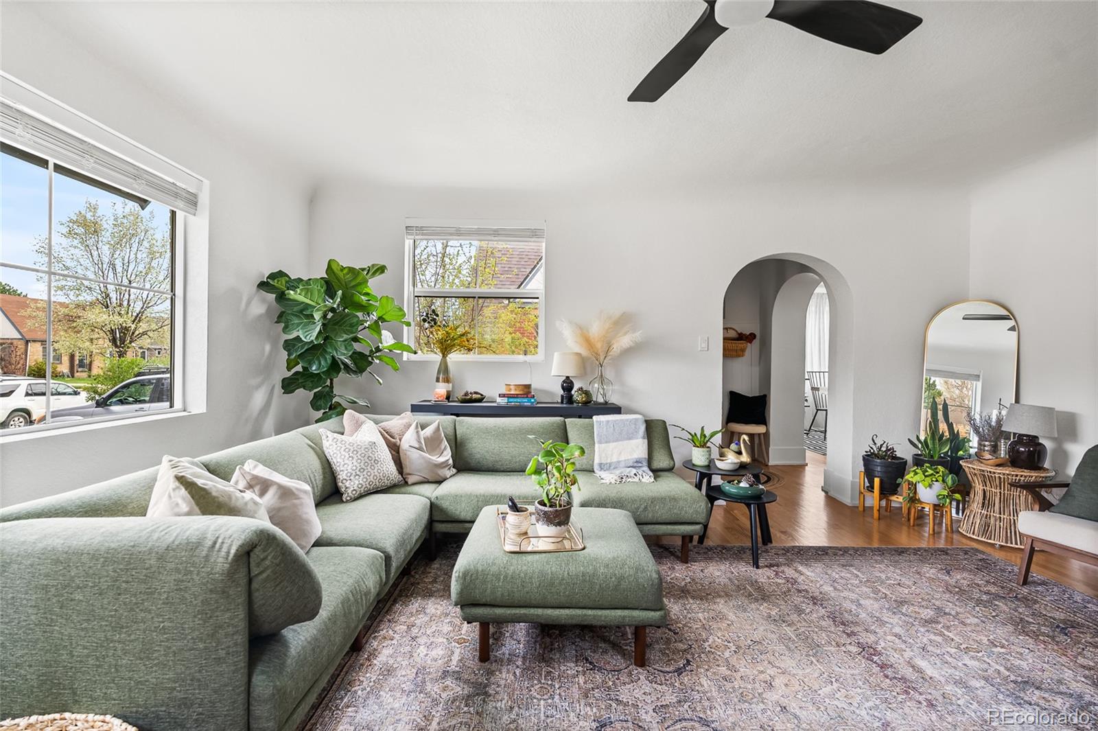MLS Image #8 for 1561  holly street,denver, Colorado