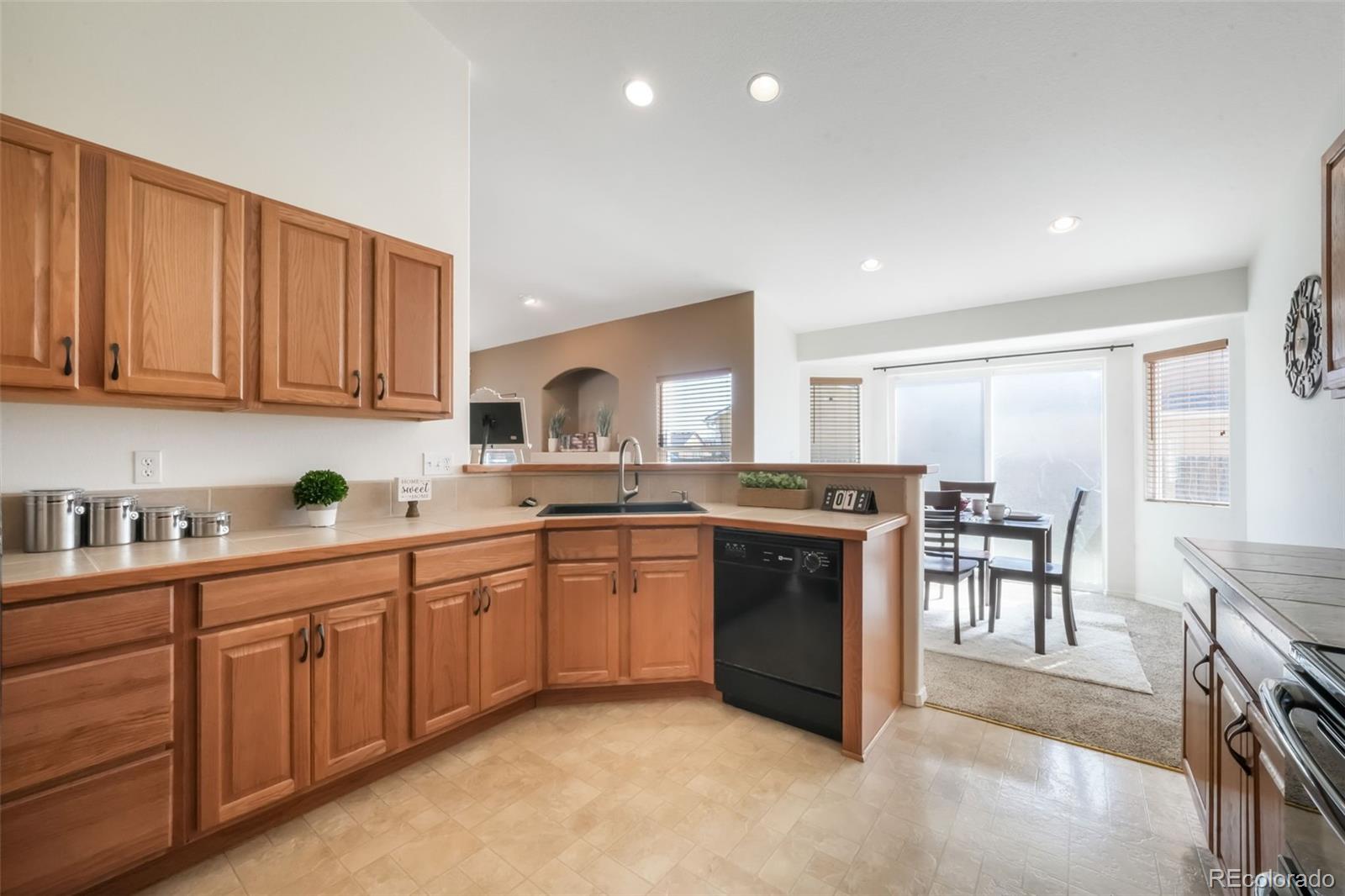 MLS Image #7 for 3841  sonoran drive,colorado springs, Colorado
