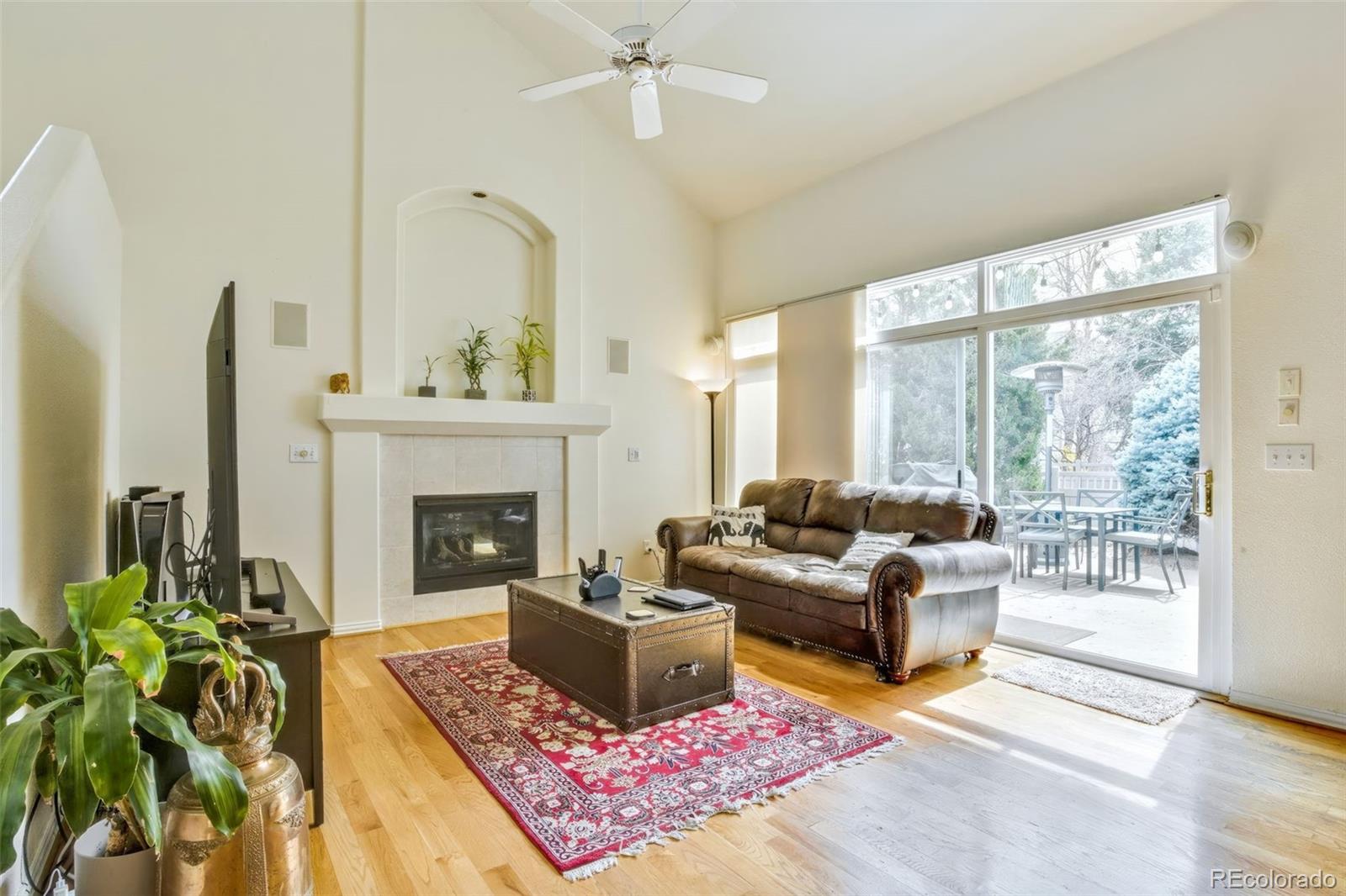 MLS Image #4 for 1011 s valentia street,denver, Colorado