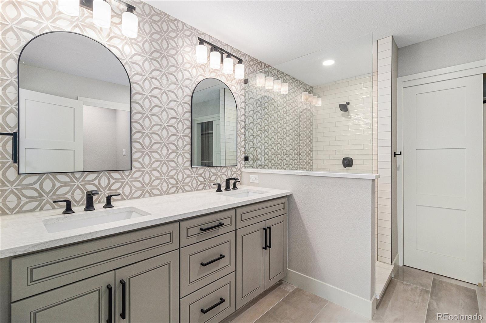 MLS Image #16 for 1932 s michigan way,denver, Colorado