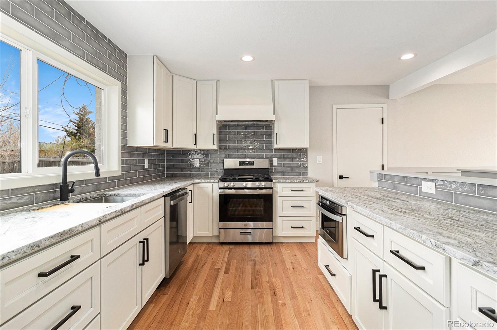 MLS Image #9 for 1932 s michigan way,denver, Colorado