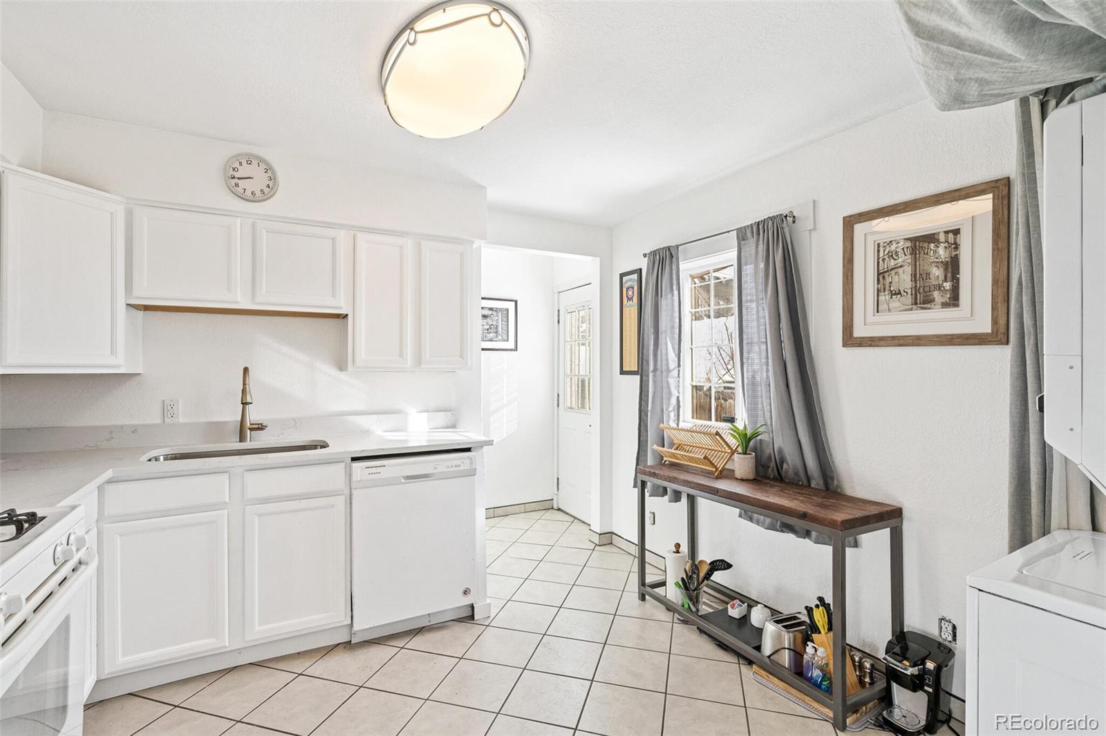 MLS Image #42 for 2222-2224  hooker street,denver, Colorado