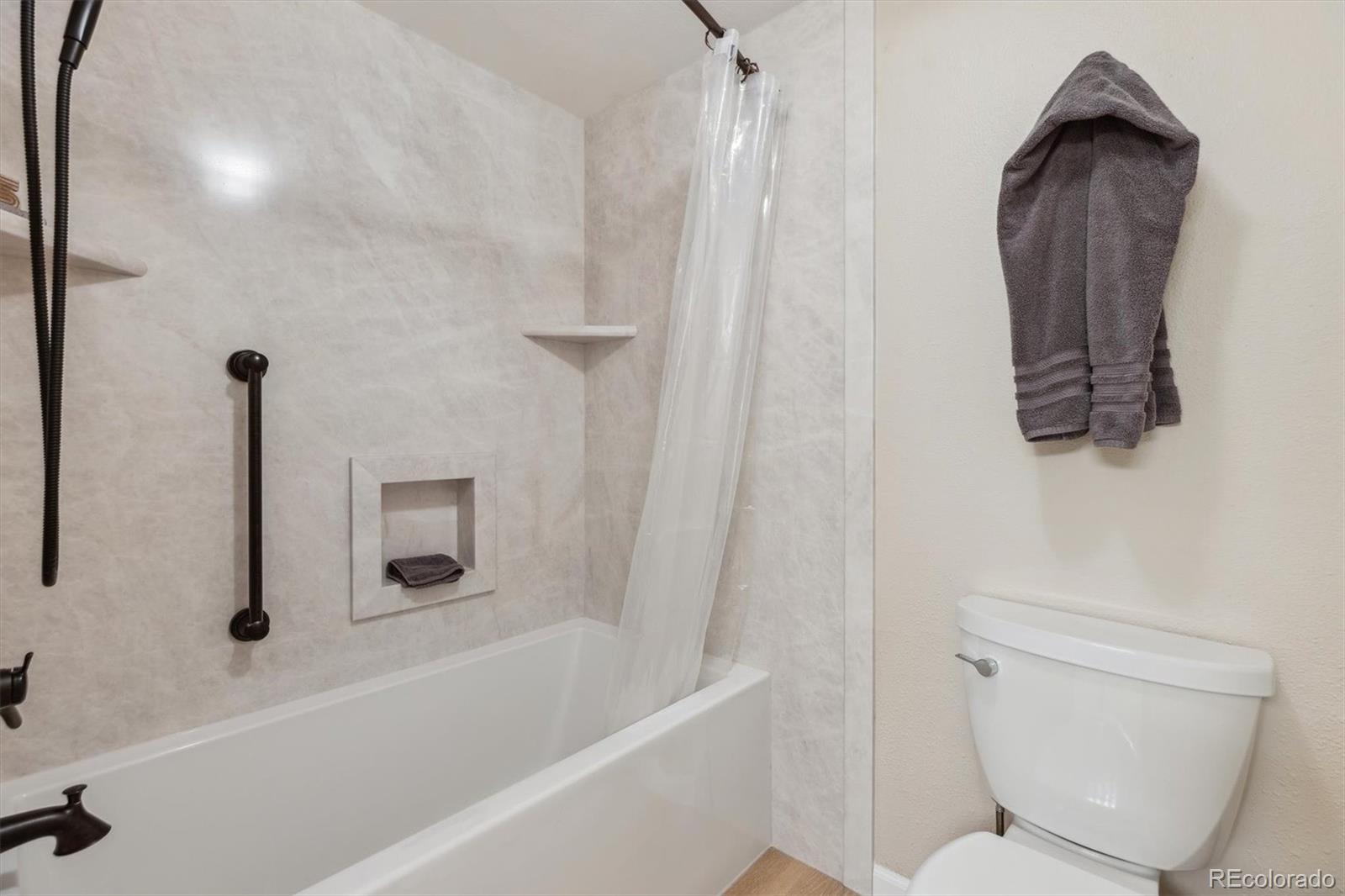 MLS Image #14 for 7775 s curtice drive,littleton, Colorado