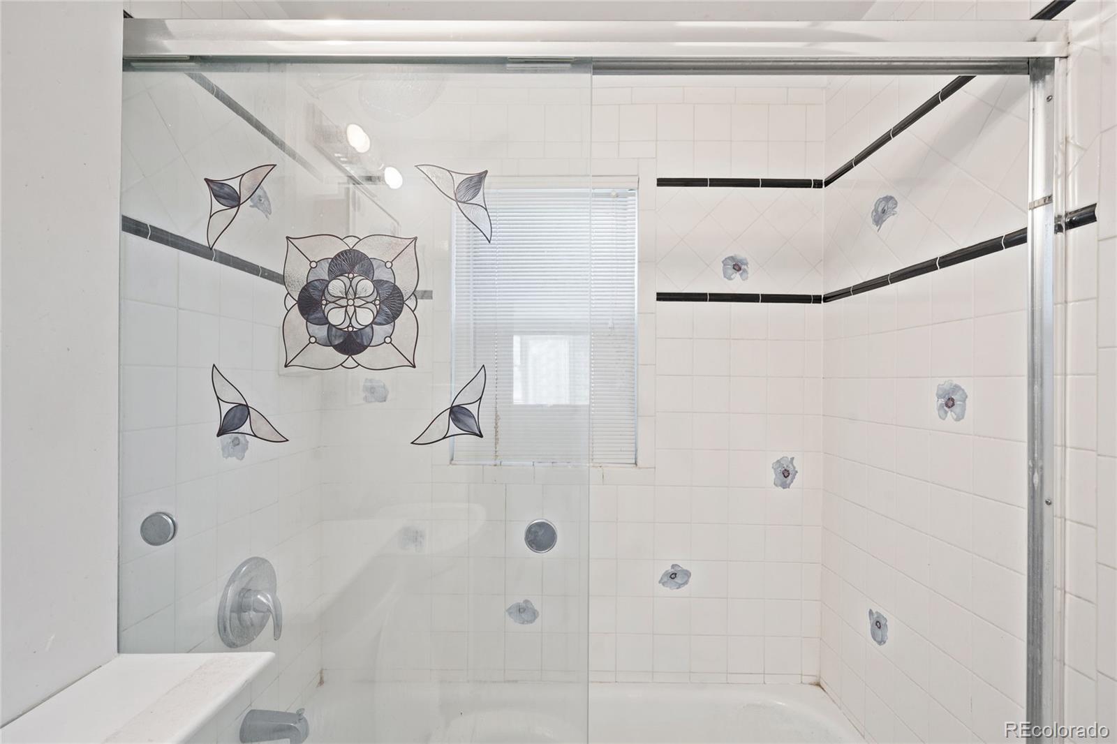 MLS Image #12 for 309 s hudson street,denver, Colorado