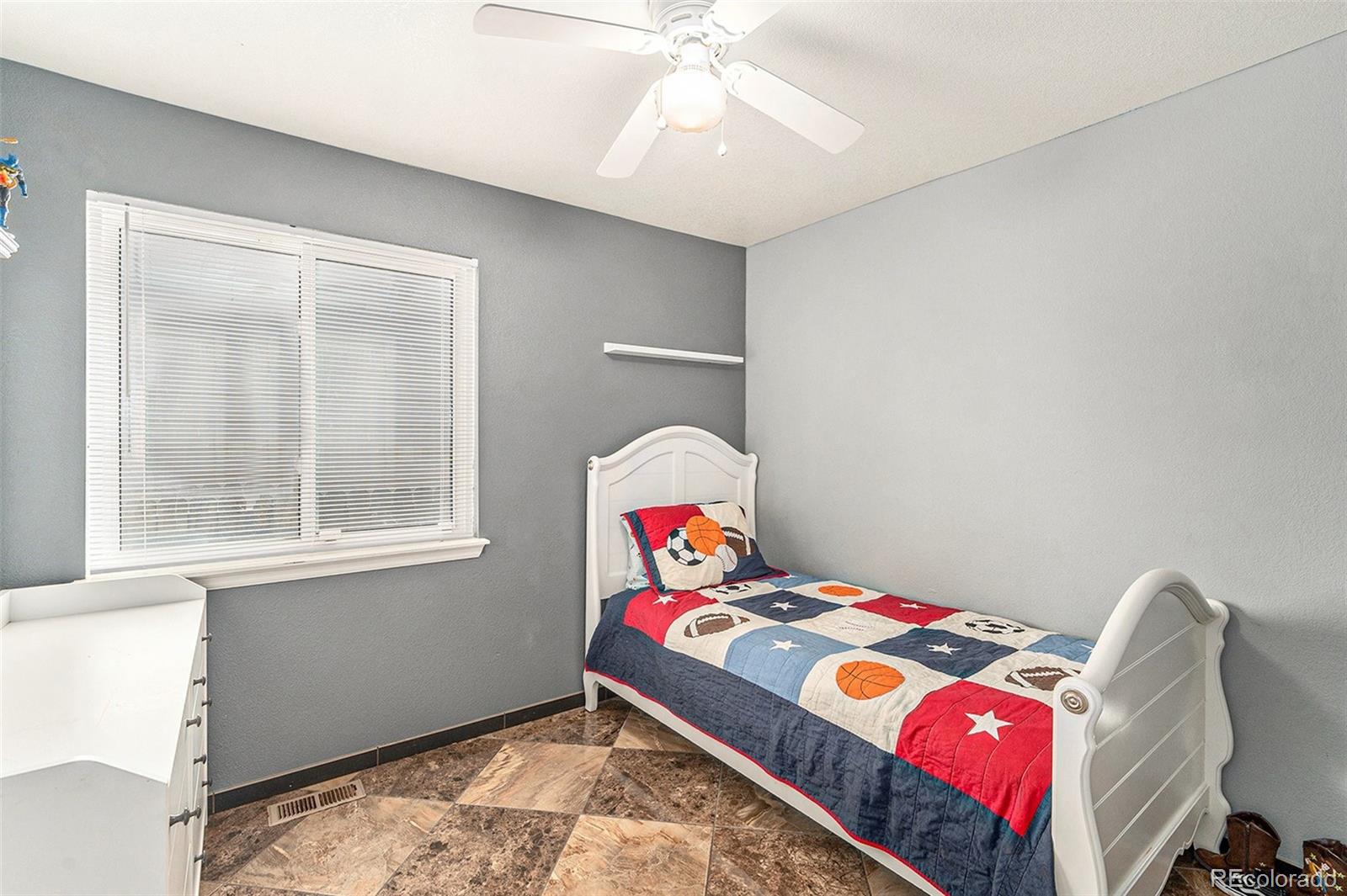 MLS Image #15 for 14952 e 50th drive,denver, Colorado