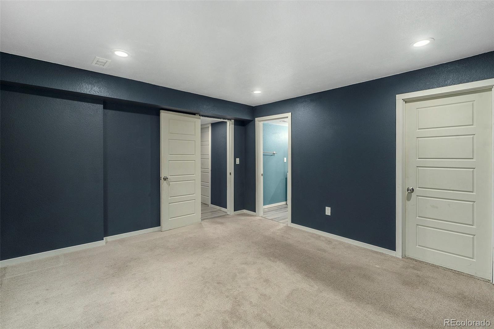 MLS Image #17 for 14952 e 50th drive,denver, Colorado