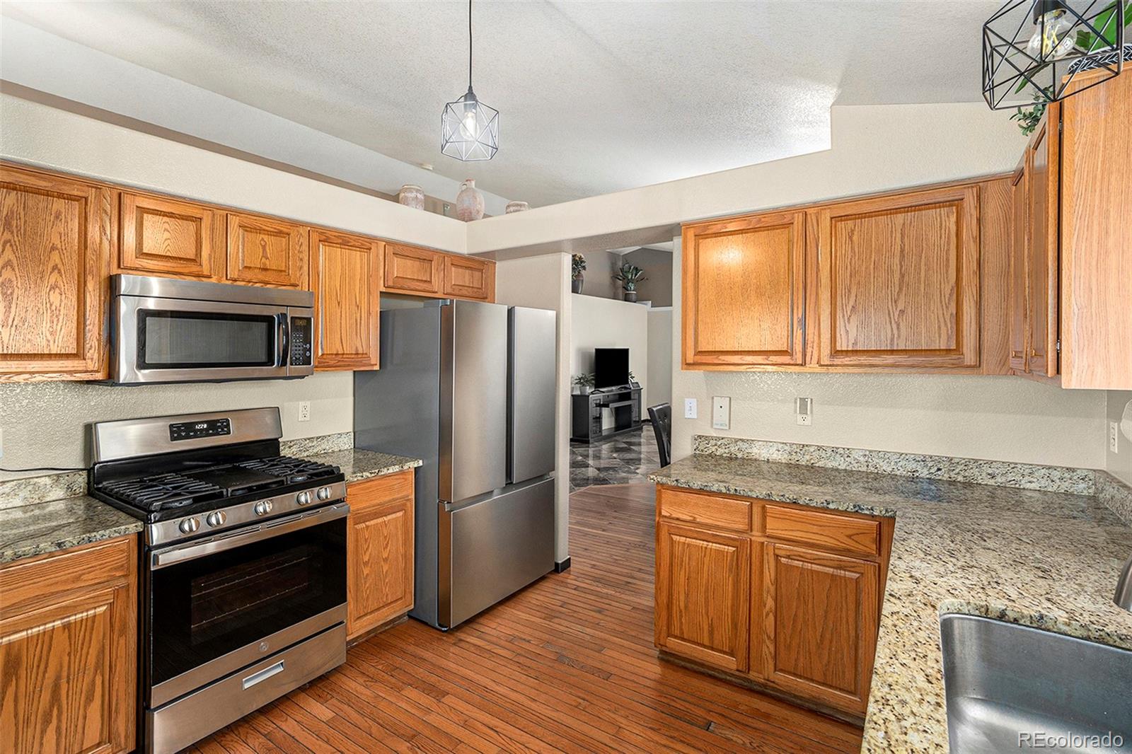 MLS Image #6 for 14952 e 50th drive,denver, Colorado