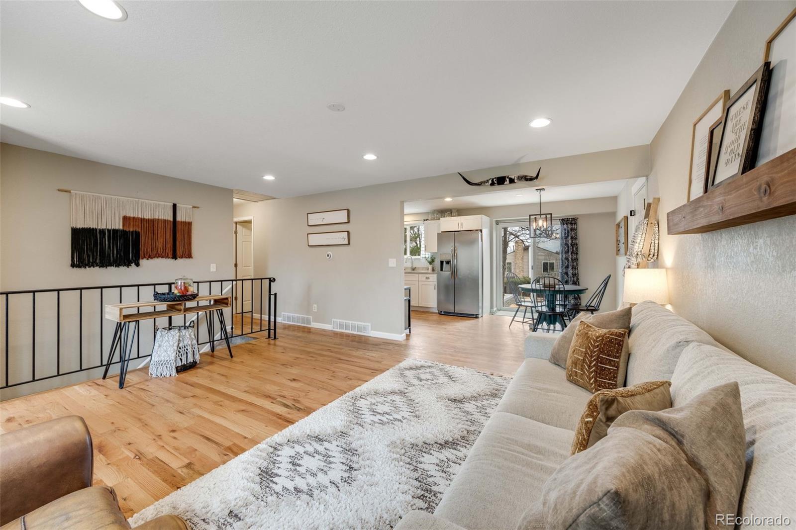 MLS Image #8 for 8606 w geddes place,littleton, Colorado
