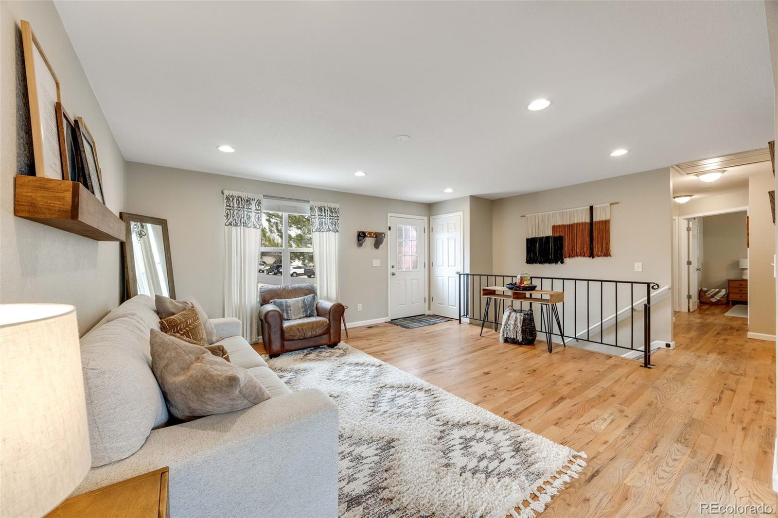 MLS Image #9 for 8606 w geddes place,littleton, Colorado