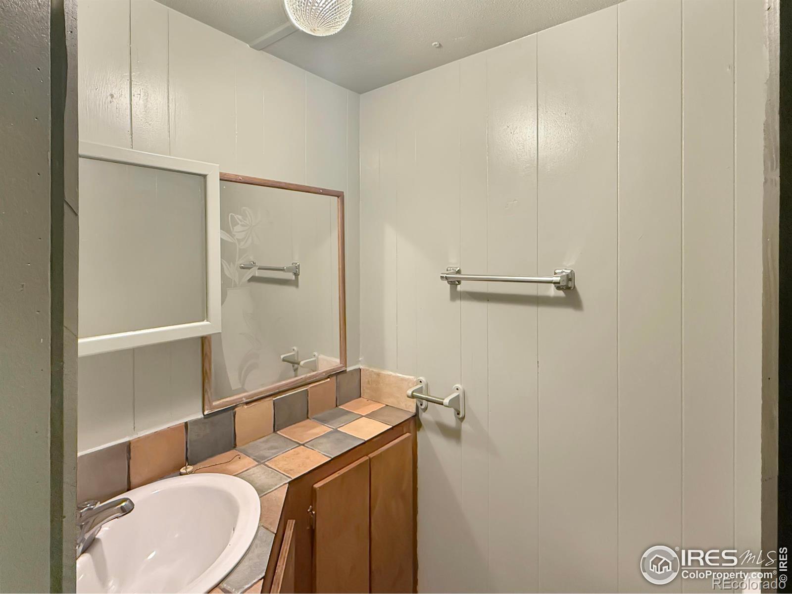 MLS Image #6 for 609  century street,sterling, Colorado
