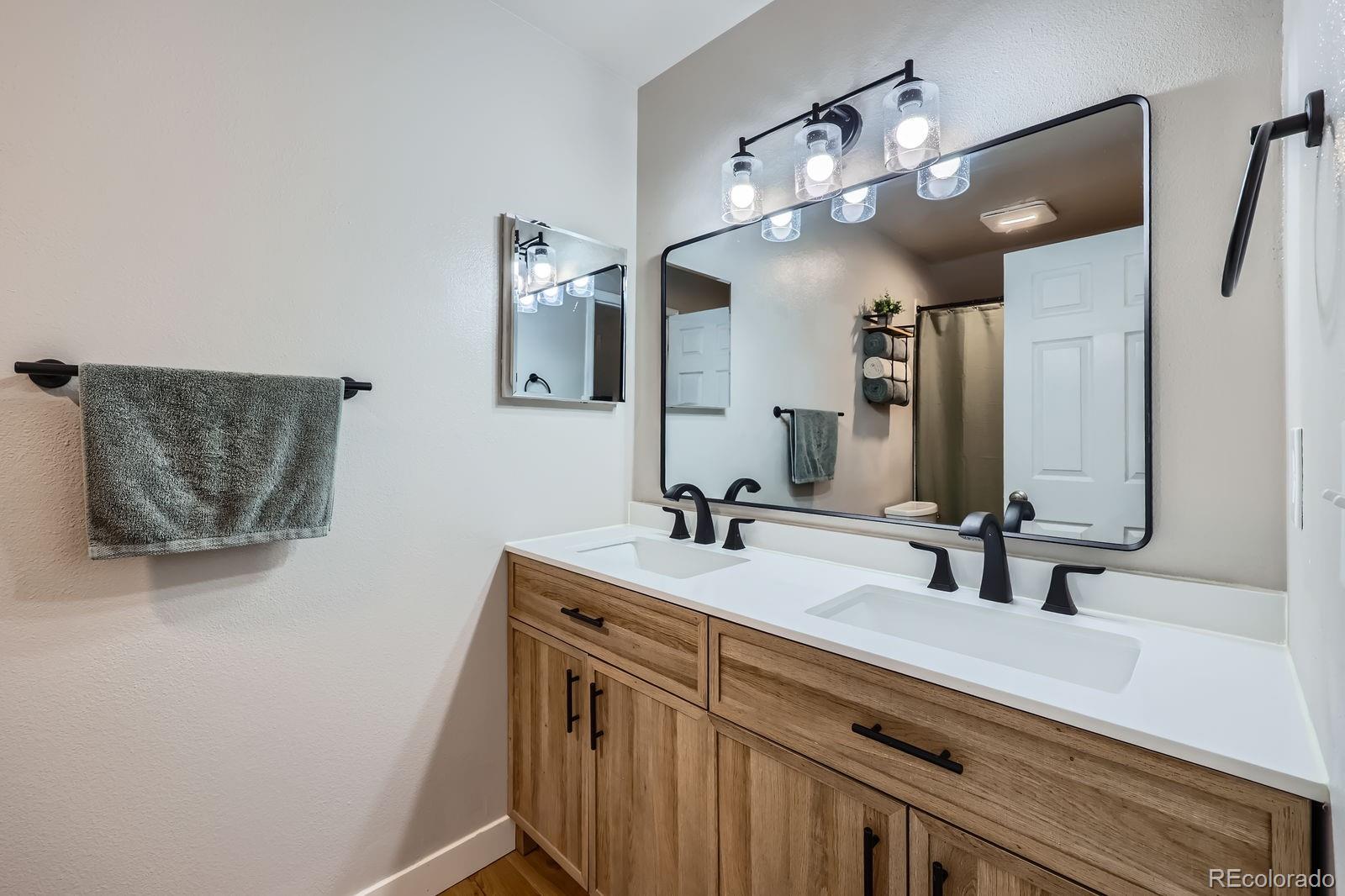 MLS Image #12 for 960 s zeno way,aurora, Colorado