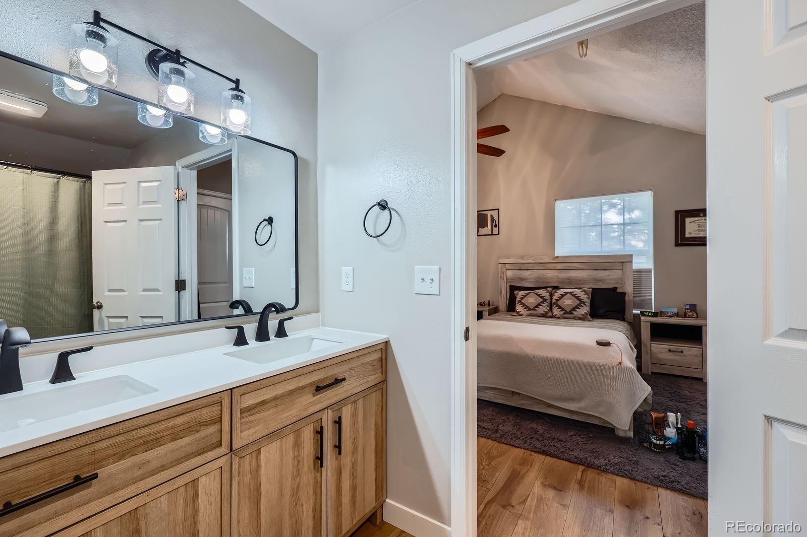 MLS Image #13 for 960 s zeno way,aurora, Colorado
