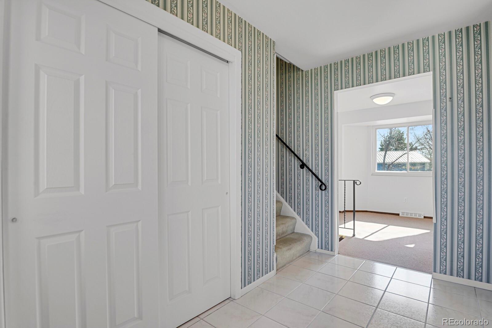 MLS Image #2 for 7604 s vine street,centennial, Colorado