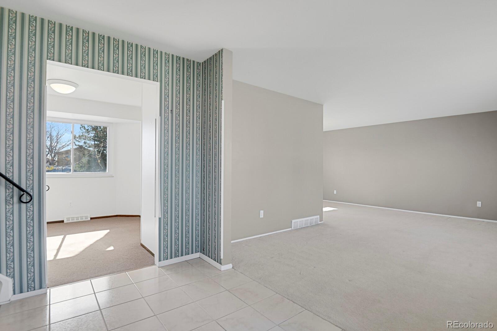 MLS Image #3 for 7604 s vine street,centennial, Colorado