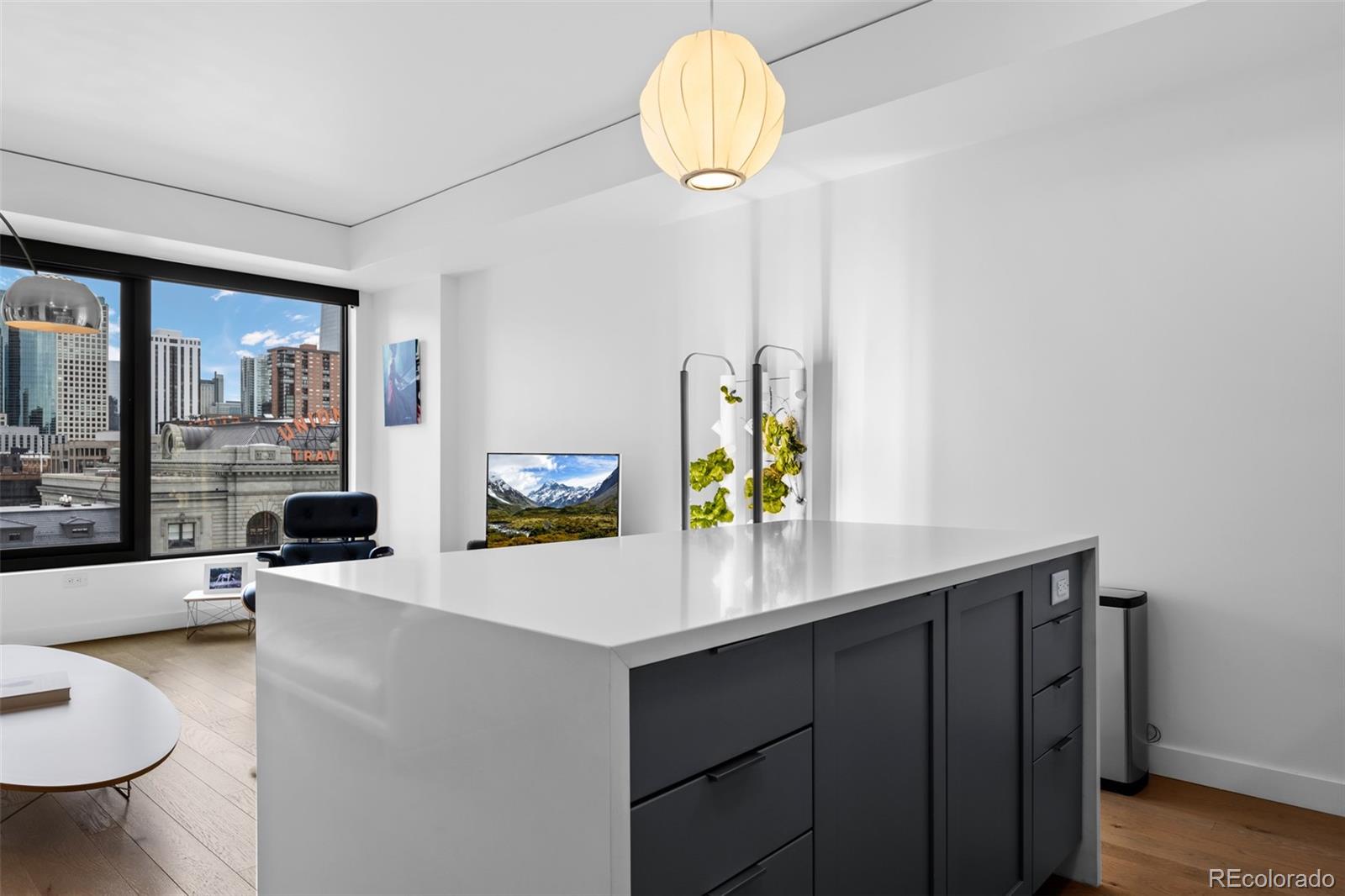 MLS Image #12 for 1750  wewatta street,denver, Colorado