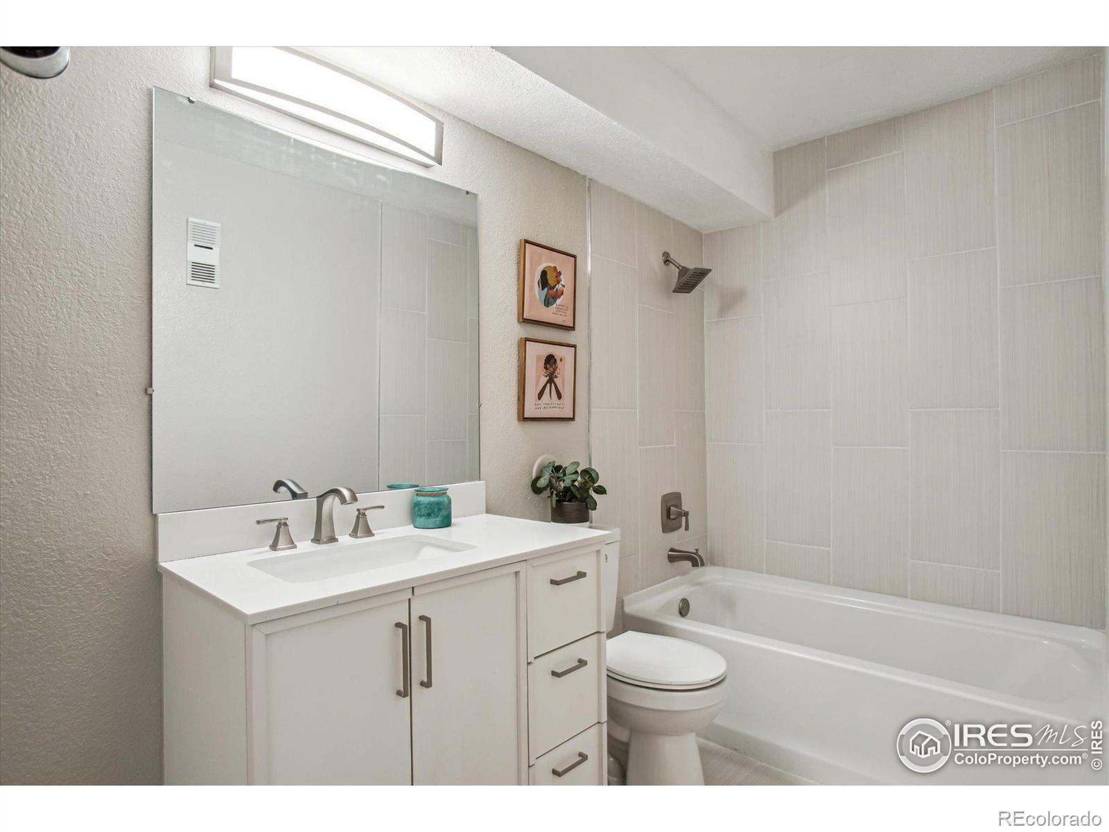 MLS Image #11 for 10150 e virginia avenue,denver, Colorado