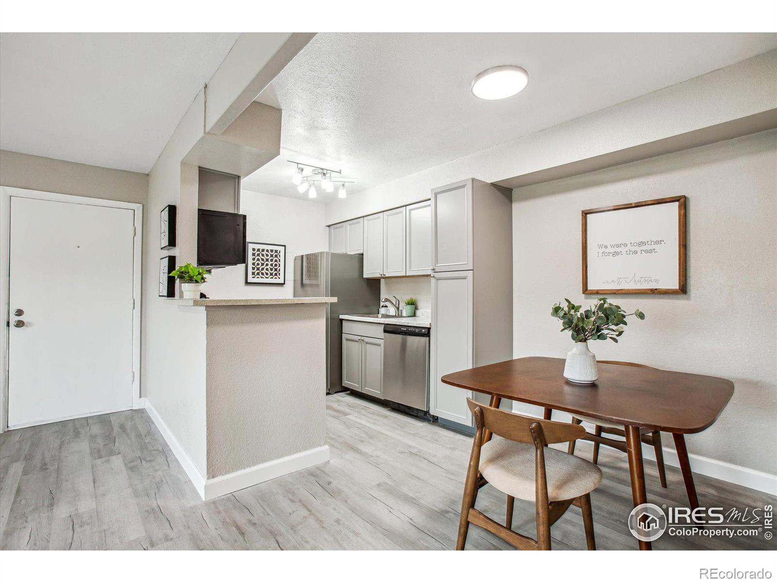 MLS Image #4 for 10150 e virginia avenue,denver, Colorado