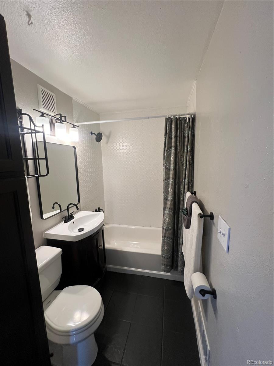 MLS Image #9 for 1125  newark street,aurora, Colorado