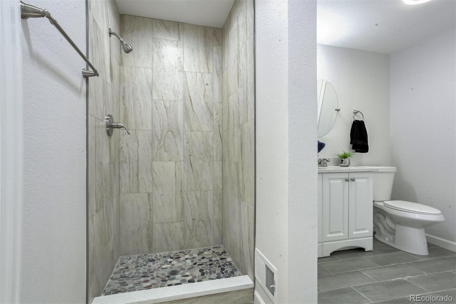 MLS Image #7 for 4720 e mexico avenue,denver, Colorado