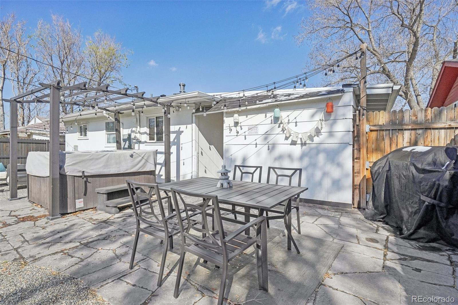 MLS Image #13 for 1325 s clermont street,denver, Colorado