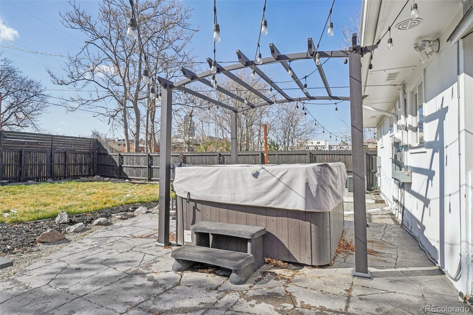 MLS Image #14 for 1325 s clermont street,denver, Colorado